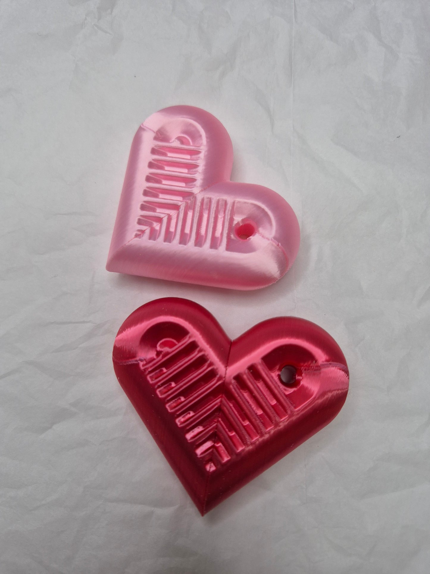3dFidgets - heartSnap - Magnetic snap finger toy in heart shape with textured inside perfect for ADHD, autism and neurodivergent people