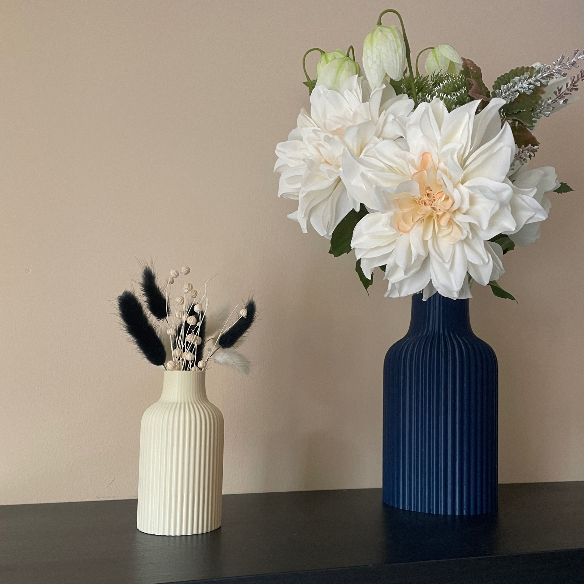 London Large Ribbed Vase